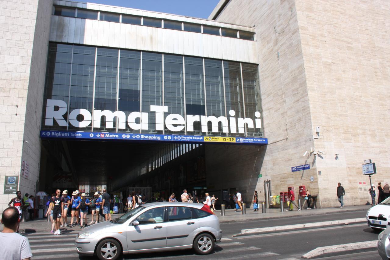 Hotel Roma Castle Termini Exterior foto